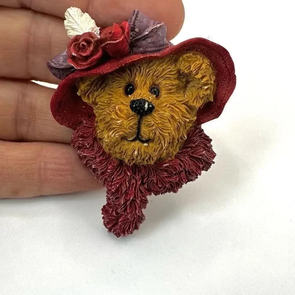 TB.C. Boyds Bears bear vintage brooch